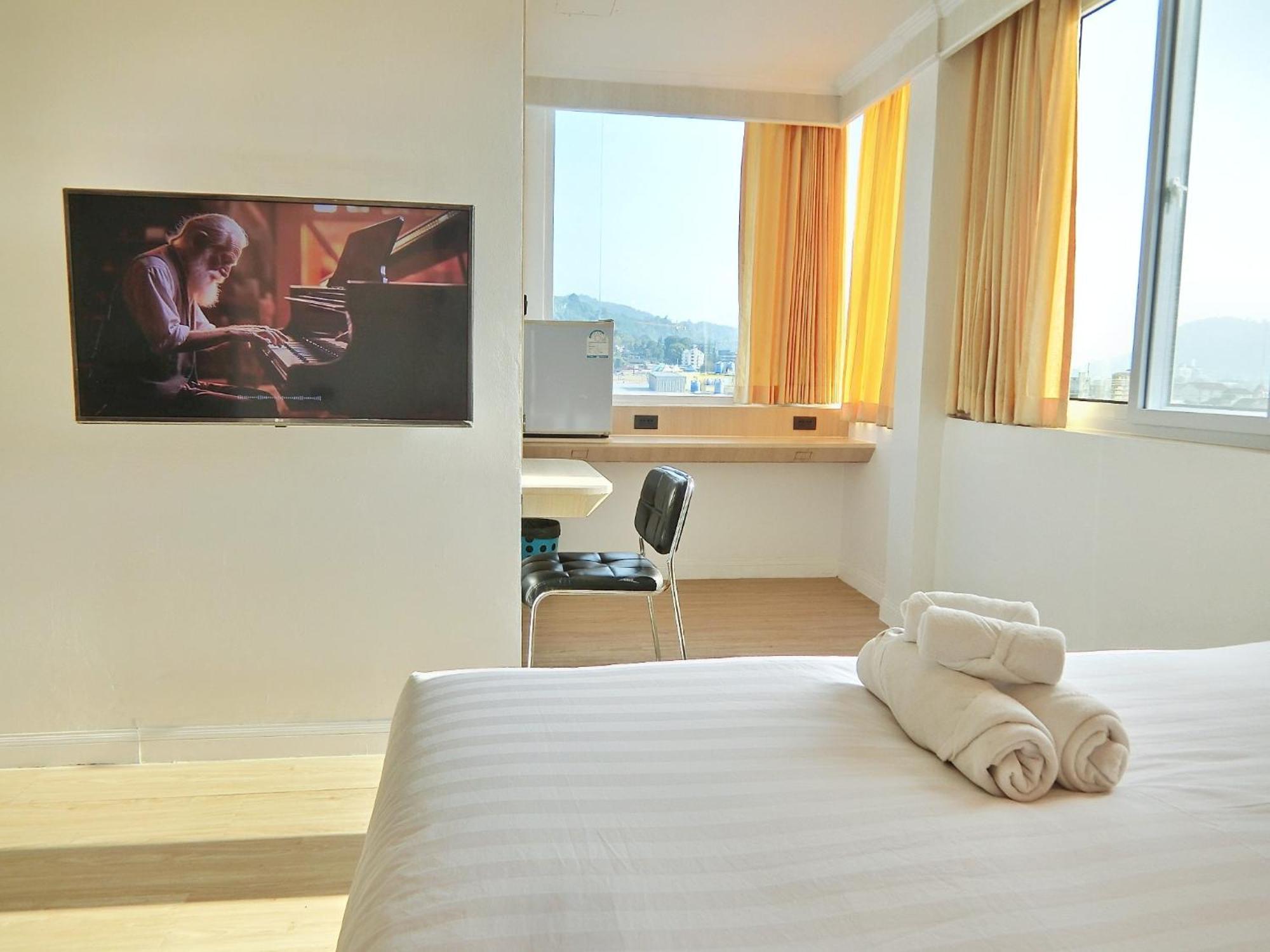 Sira Boutique Residence - Newly Renovated Patong Extérieur photo