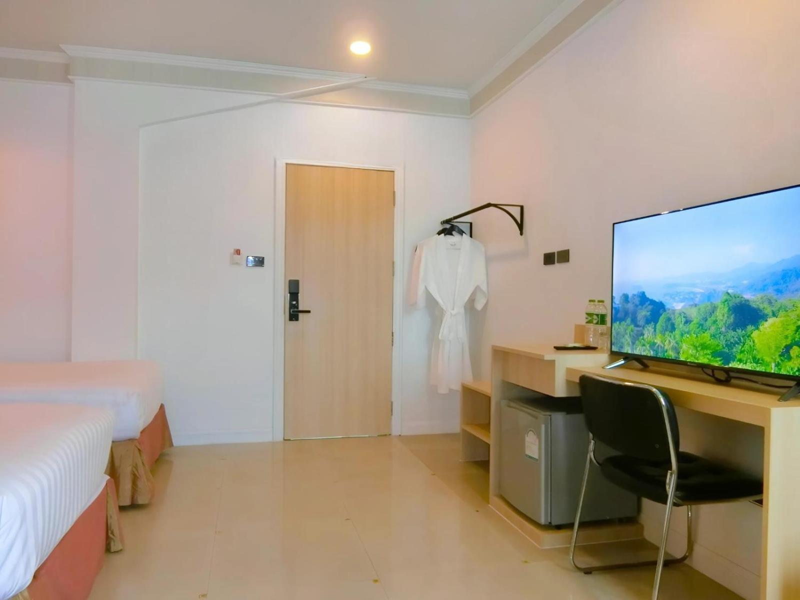 Sira Boutique Residence - Newly Renovated Patong Extérieur photo