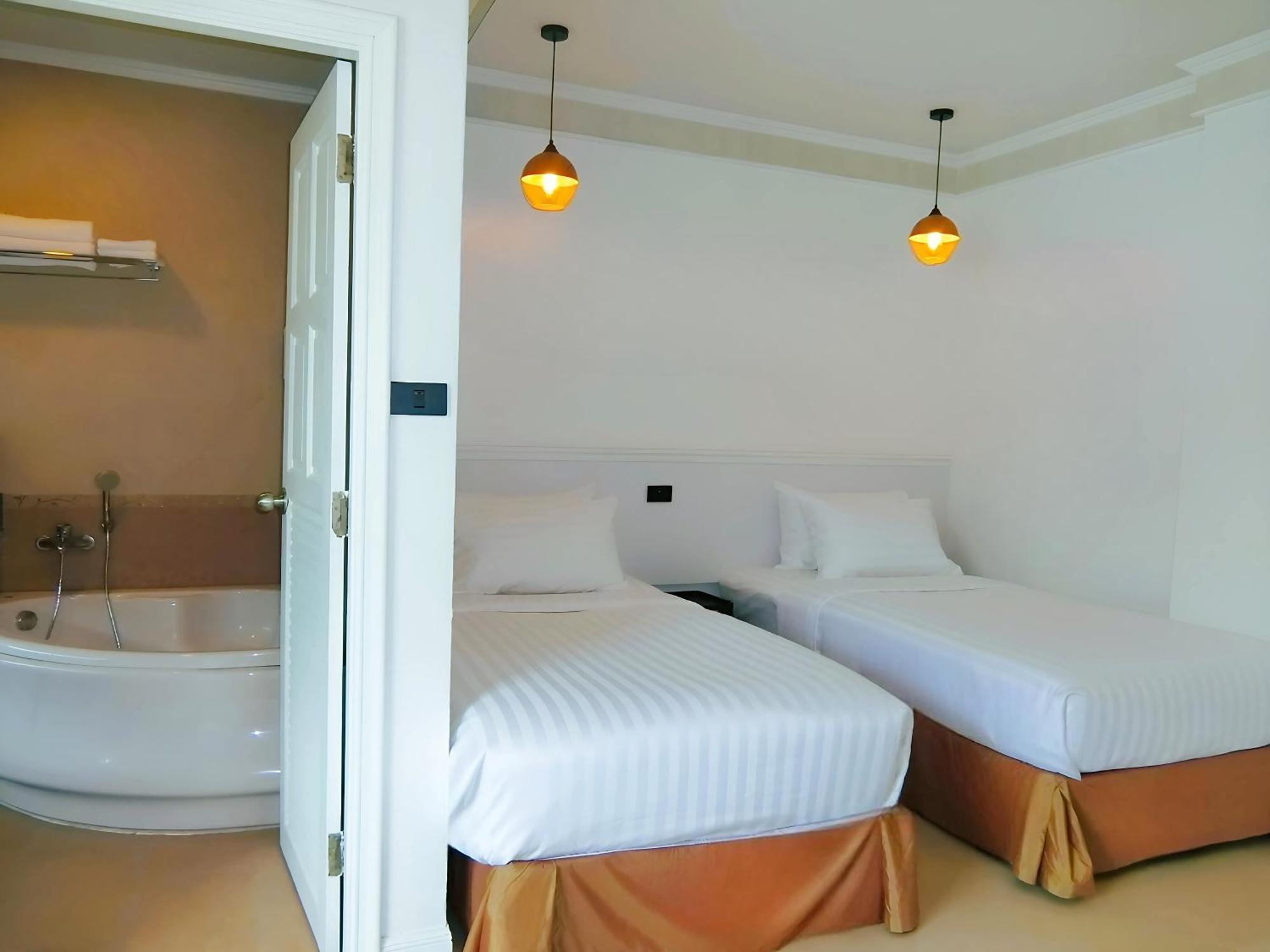 Sira Boutique Residence - Newly Renovated Patong Extérieur photo