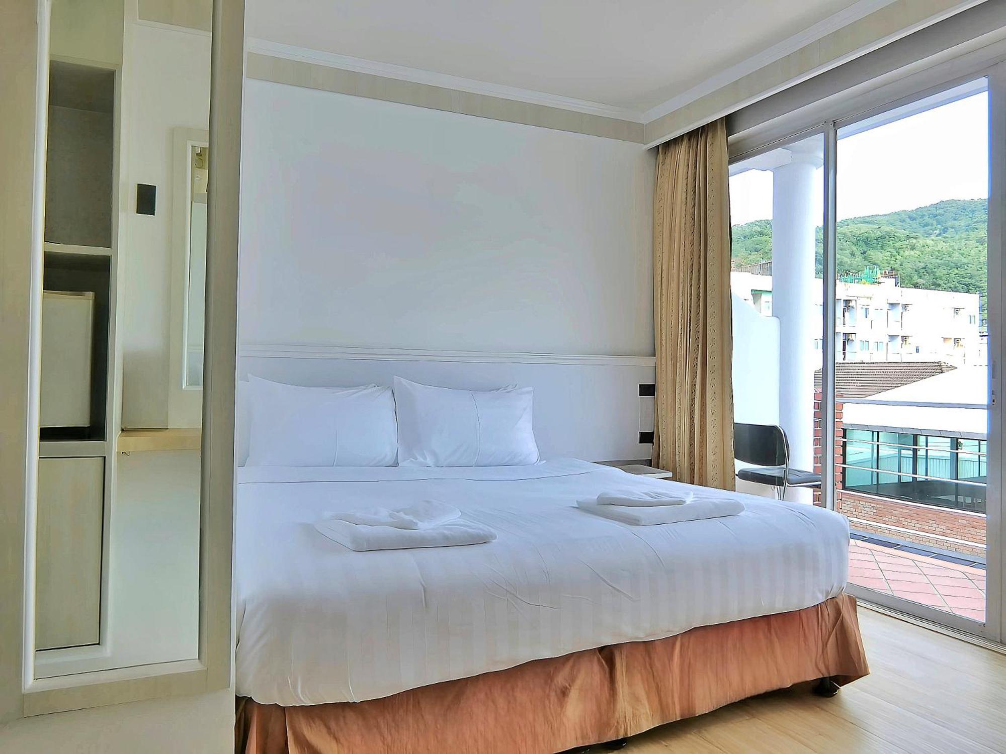 Sira Boutique Residence - Newly Renovated Patong Extérieur photo