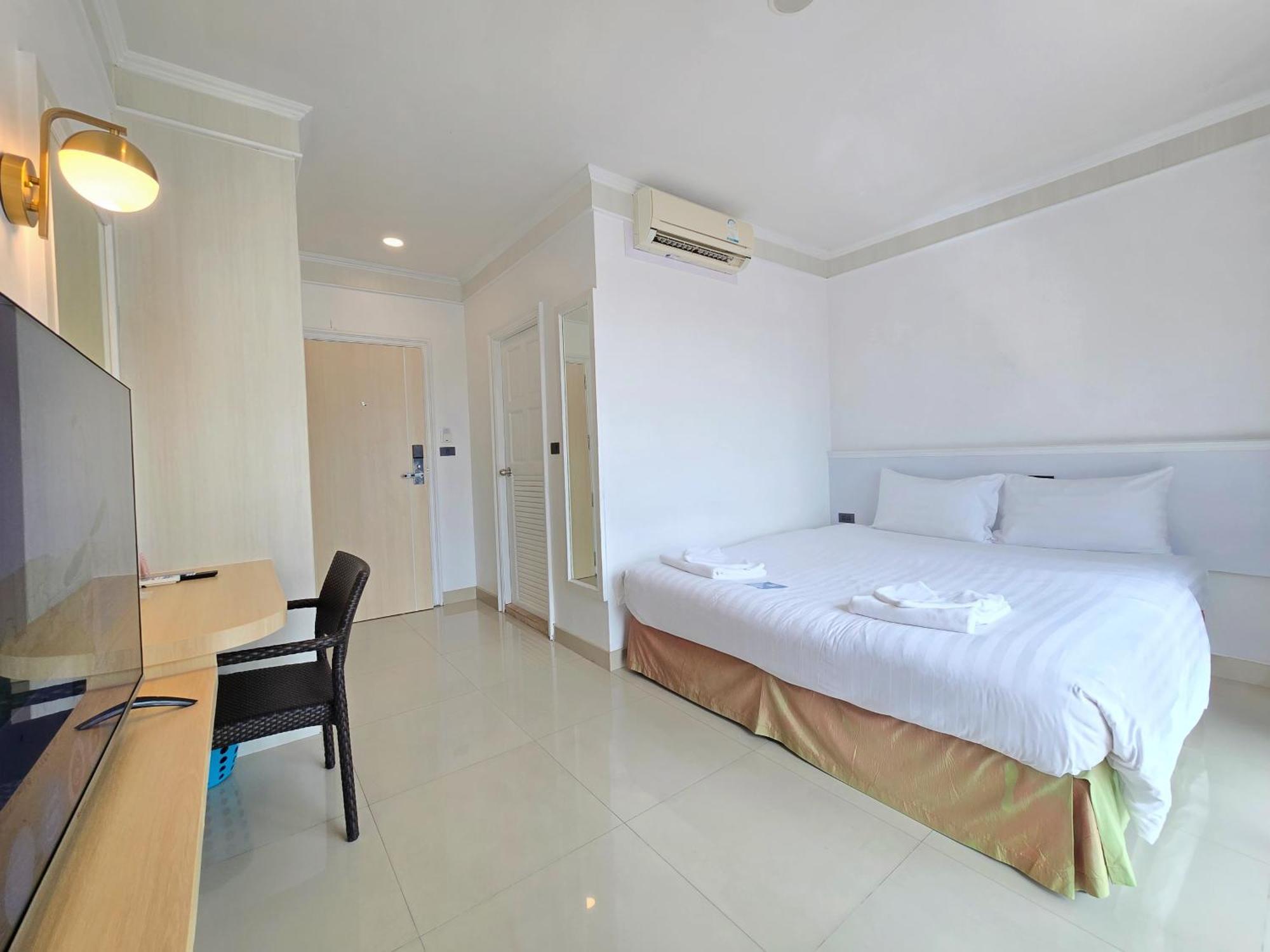 Sira Boutique Residence - Newly Renovated Patong Extérieur photo